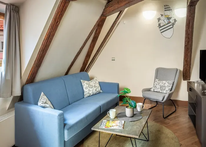 3 Epoques Apartments By Adrez